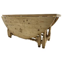 Traditional stripped pine dining table, 