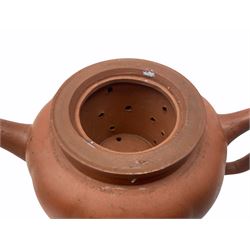 Chinese red terracotta teapot, the body of subtly lobed form with removable strainer, and melon shaped finial to the cover, with impressed mark beneath, H12cm