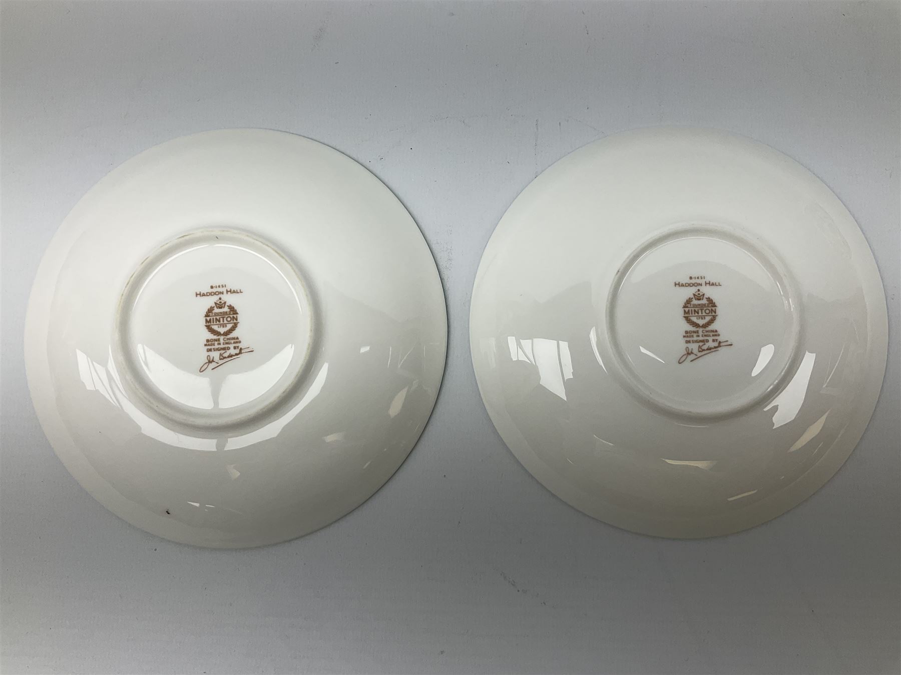 Minton Haddon Hall pattern tea set, comparing teapot, two tea cups and saucers (5)
