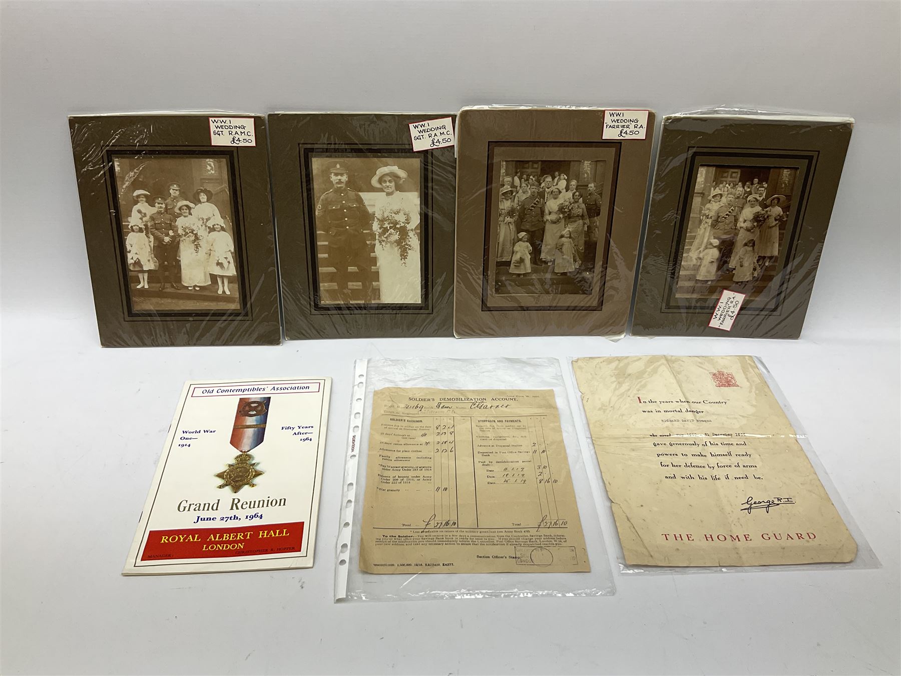 Comic postcards including Bamforth and Quip examples together with WW1 postcards, a collection of world stamps including examples from China, and other ephemera 