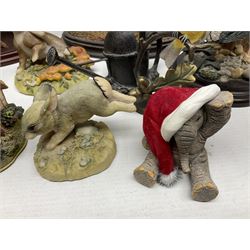 Country Artists figures, to include Bluetit, Elephant, Bluetit on tap etc, together with Lilliput Lanes and other similar items 