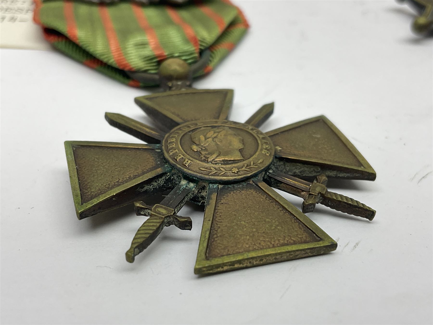 WWI French 1914-1916 Croix de Guerre with MID leaf and ribbon; and WWI Belgian 1914-1918 Croix de Guerre with ribbon (2)