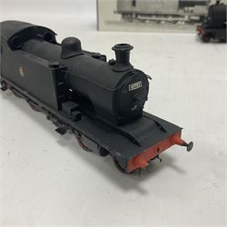 DJH Models ‘00’ gauge - two kit built steam locomotives comprising LNER/BR A8 Class 4-6-2 no.69894 in BR black; and LNER/BR A8 Class 4-6-2T no.69783 in BR black; with original boxes (2) 