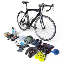 Wilier - Izoard XP bicycle, continental tyres, 2x11-speed, medium along with mixed accessories 