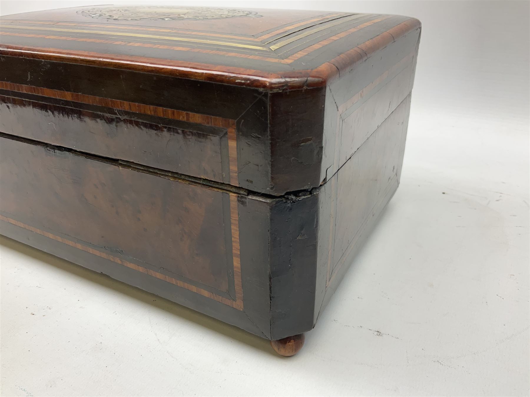 ANTIQUE EARLY 19TH CENTURY BURR YEW SEWING BOX