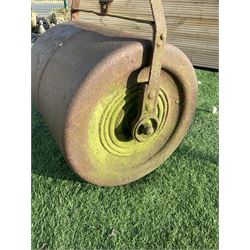Cast iron garden roller  - THIS LOT IS TO BE COLLECTED BY APPOINTMENT FROM DUGGLEBY STORAGE, GREAT HILL, EASTFIELD, SCARBOROUGH, YO11 3TX