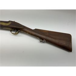 Reproduction 11-bore black-powder blunderbuss, the 61.5cm barrel with black-powder marks and ramrod under, walnut full stock with steel lock and brass fittings and two sling swivels, serial no.155, L101cm overall SHOTGUN CERTIFICATE REQUIRED