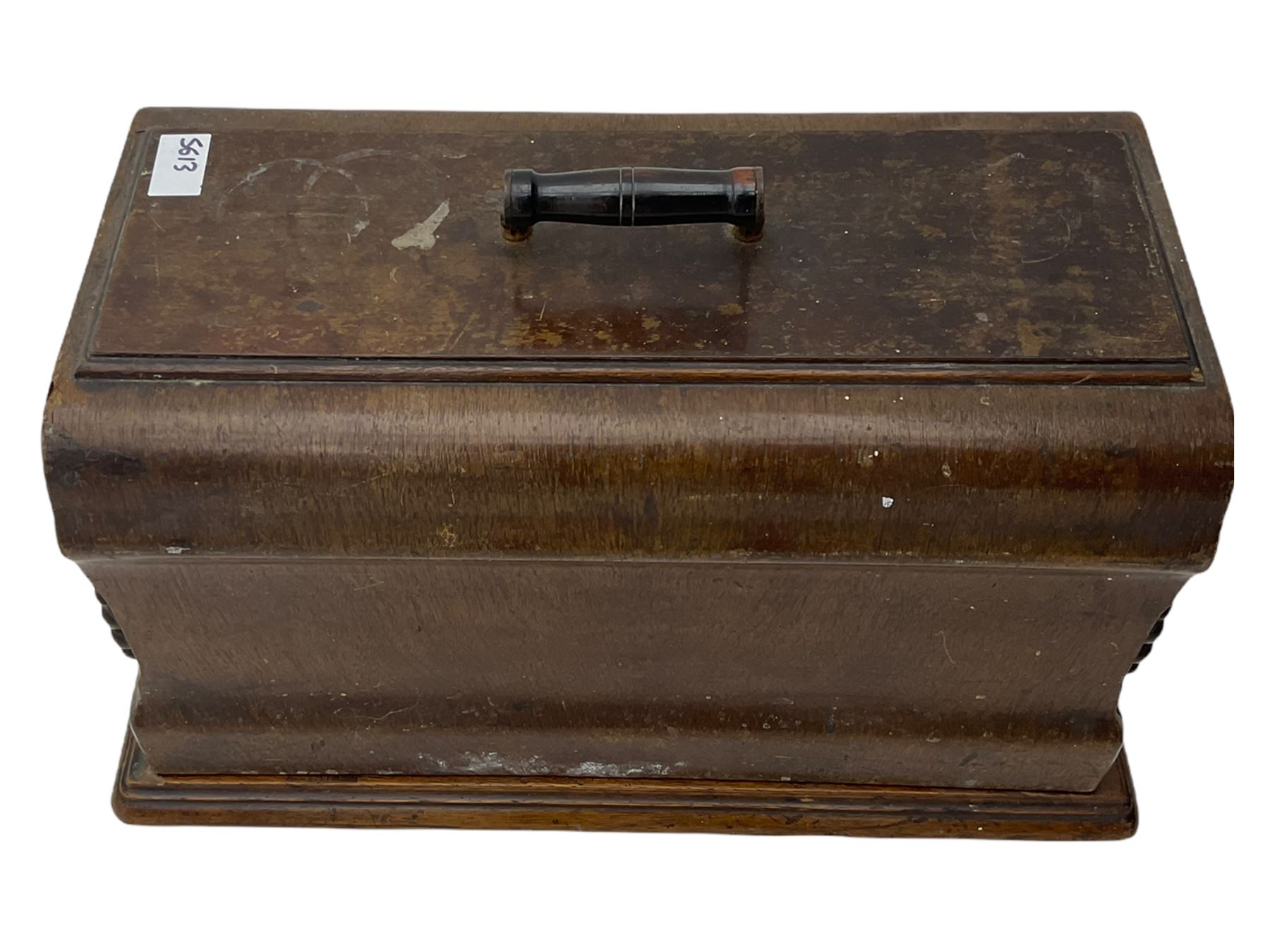 Singer treadle sewing machine and table top sewing machine (2)