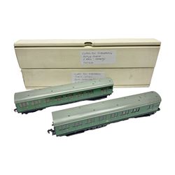 Hornby Dublo - 2-rail two car BR(S) set comprising Class 501 Suburban Motor Coach No.S65326 and trailer coach No.S77511; both in later unassociated plain boxes (2)