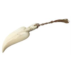 Carved ivory scent bottle in the form of a tooth, L8cm