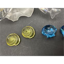 Swarovski Crystal sea creatures, comprising lion fish and dolphin, both with coloured elements, together with two seahorses, two small fish groups, butterfly fish, longnose butterfly fish and six coloured shells, tallest H8.5cm