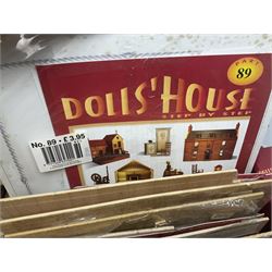 Del Prado Dolls House Step-by-Step Guide: Issues 1-110 (lacking 54,63,76,77 & 105); quantity of dolls house catalogues and booklets; and quantity of dolls house furniture and accessories