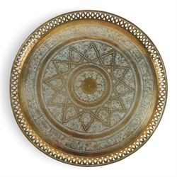 Twin handled copper jardiniere, together with brass tray with pierced boarder, jardiniere H29cm
