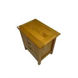 Oak bedside chest fitted with three drawers