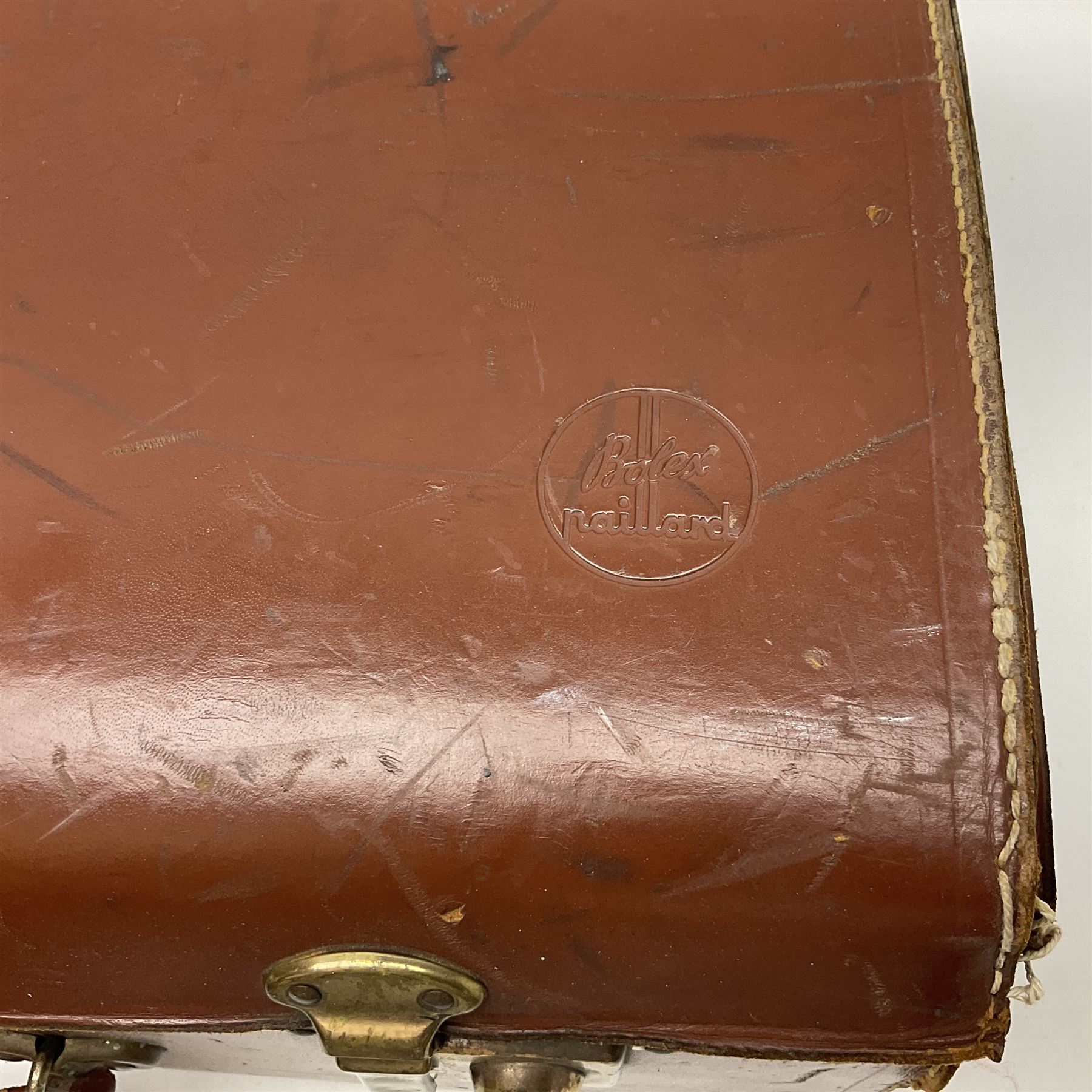 Paillard Bolex H8 RX cine camera body, serial no.195008, with 'Kern Paillard Vario Switar 36EE 1:1,9 f=8/36mm H8 RX' lens, serial no. 955497, in fitted leather carrying case  