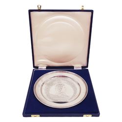 D.H.MORTON作 THE QUEENS SILVER JUBILEE Queen Elizabeth 1977 Silver Jubilee Comport Aynsley Kings