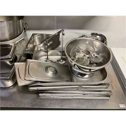 Quantity of stainless steel trays, and cooking pots- LOT SUBJECT TO VAT ON THE HAMMER PRICE - To be collected by appointment from The Ambassador Hotel, 36-38 Esplanade, Scarborough YO11 2AY. ALL GOODS MUST BE REMOVED BY WEDNESDAY 15TH JUNE.