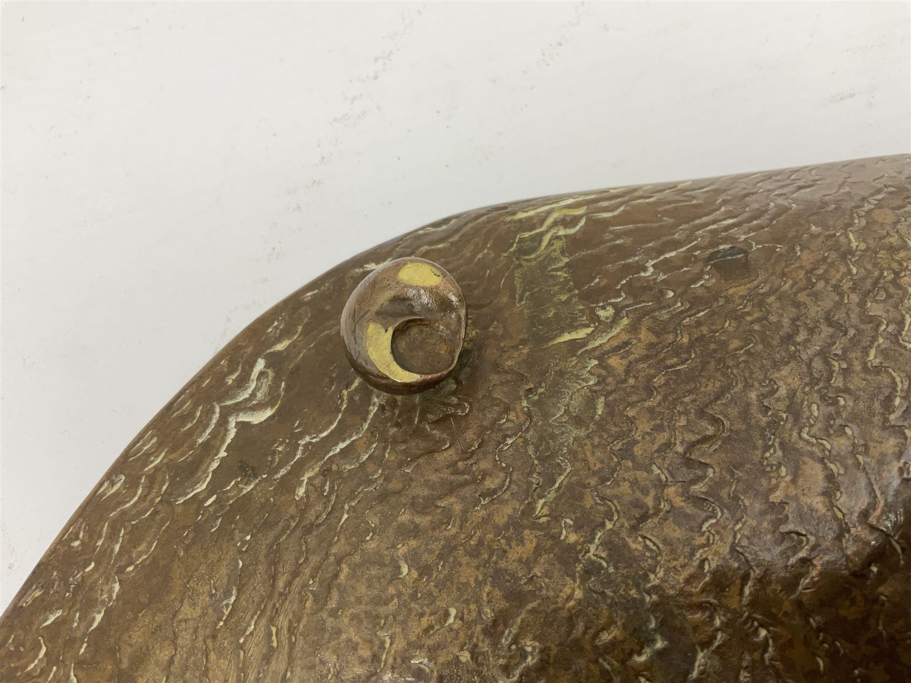 Bergman Art Nouveau bronze dish, of naturalistic shell form upon four shell feet, the centre decorated in relief with a mermaid amongst fish and sea horses, with Bergman mark and impressed Geschutzt 5070 beneath, L36cm