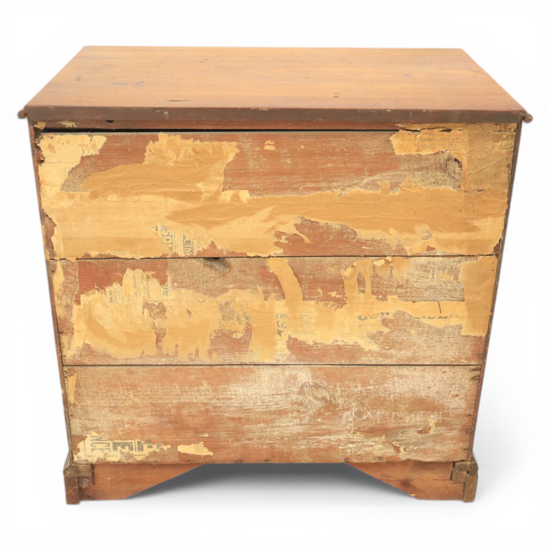 Georgian mahogany dwarf chest of drawers, the moulded rectangular top over four graduated drawers, fitted with brass drop handles, upon shaped bracket feet