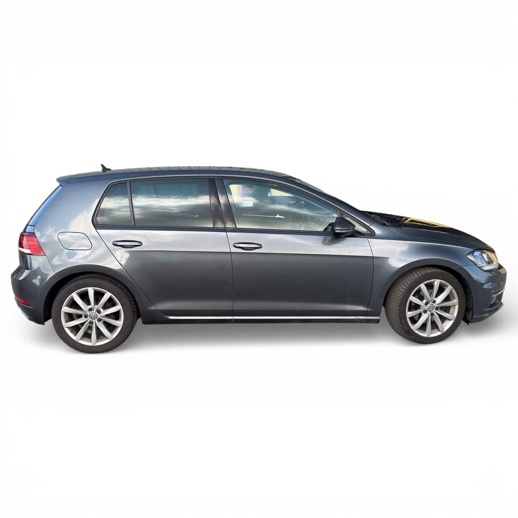 VW Golf, 2 Litre diesel, Automatic, 2018, Grey, MOT till 04/04/2026, 95.500 miles (KT67 NYB) - Car play, Parking sensors - this vehicle is subject to 10% plus VAT buyers premium (12% in total)
