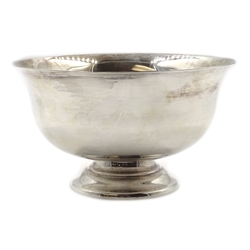  Silver footed bowl by Camelot Silverware, Sheffield 1997, approx 9.8oz  