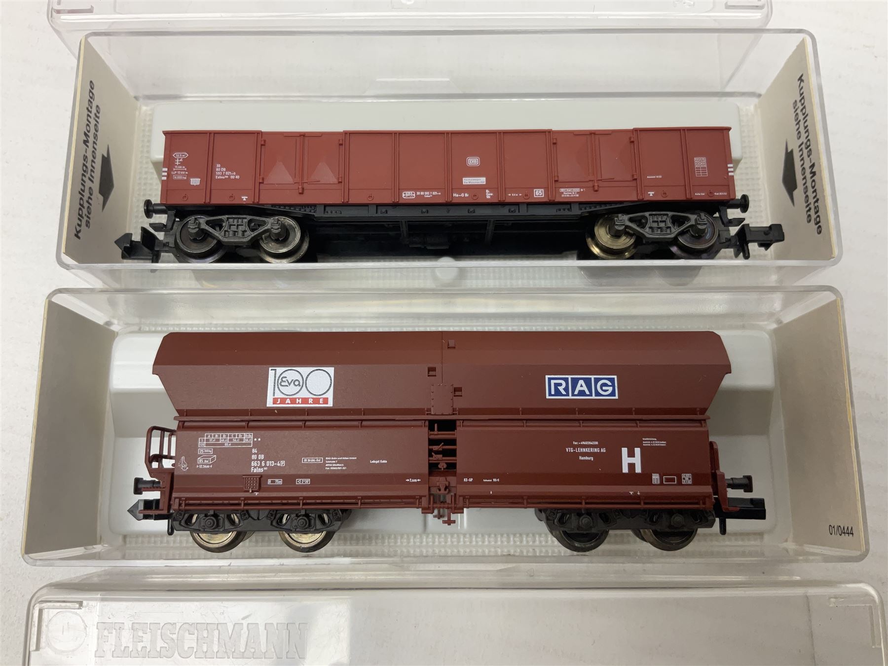 Fleischmann 'N' gauge - thirteen goods wagons Nos.8202K, 8207, 8230, 8234, 8282, 8320, 8327K, 8330, 8343K, 8517K, 868523K, 852402K & 852403K; all boxed (13)