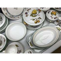 Group of Royal Worcester Evesham pattern tea and dinner wares, to include lidded tureens, dinner plates, tea cups and saucers, bowls, quiche dish, salt and pepper shakers, together with other Royal Worcester ceramics to include 'Mayfield' pattern boxed serving plate etc (56 pcs approx)