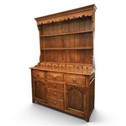 Traditional oak dresser with plate rack in the manner of Titchmarsh & Goodwin, plate rack ...