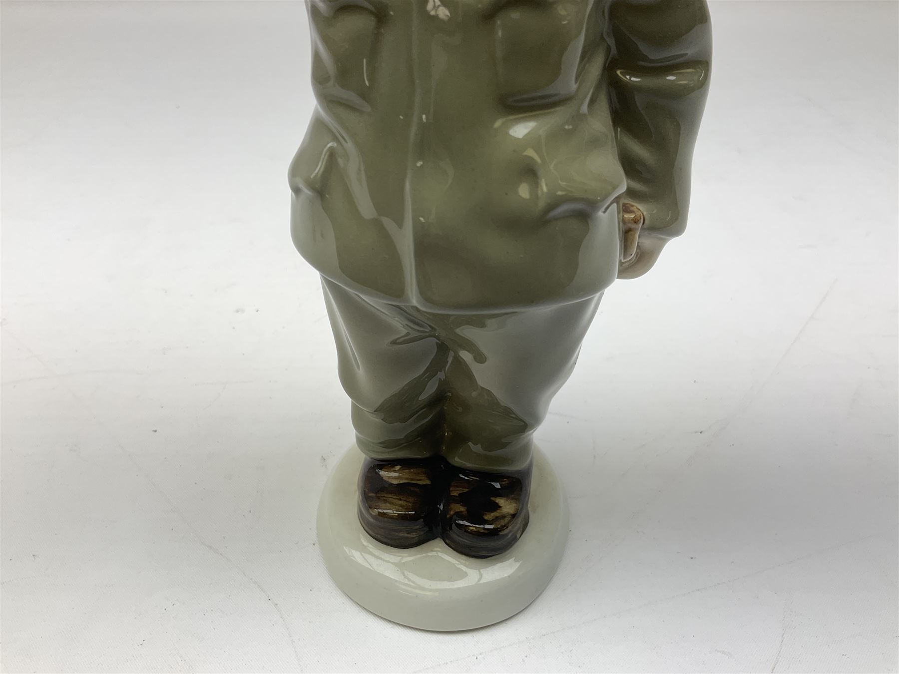 Royal Dux figure of a saluting soldier and Willow Art Crested ware Hull soldiers war memorial c1903 late South African war, tallest H19cm