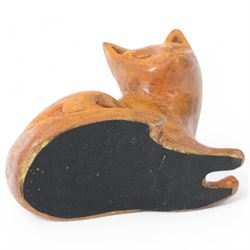 Naive Folk Art carved wooden figure of a recumbent cat, H13cm, L19cm