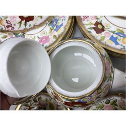 Hammersley Queen Anne pattern, part tea and dinnerwares, to include six dinner plates, five side plates, six soup bowls, teapot, covered sucrier, six teacups and saucers, etc together with six matched dessert plates (40)