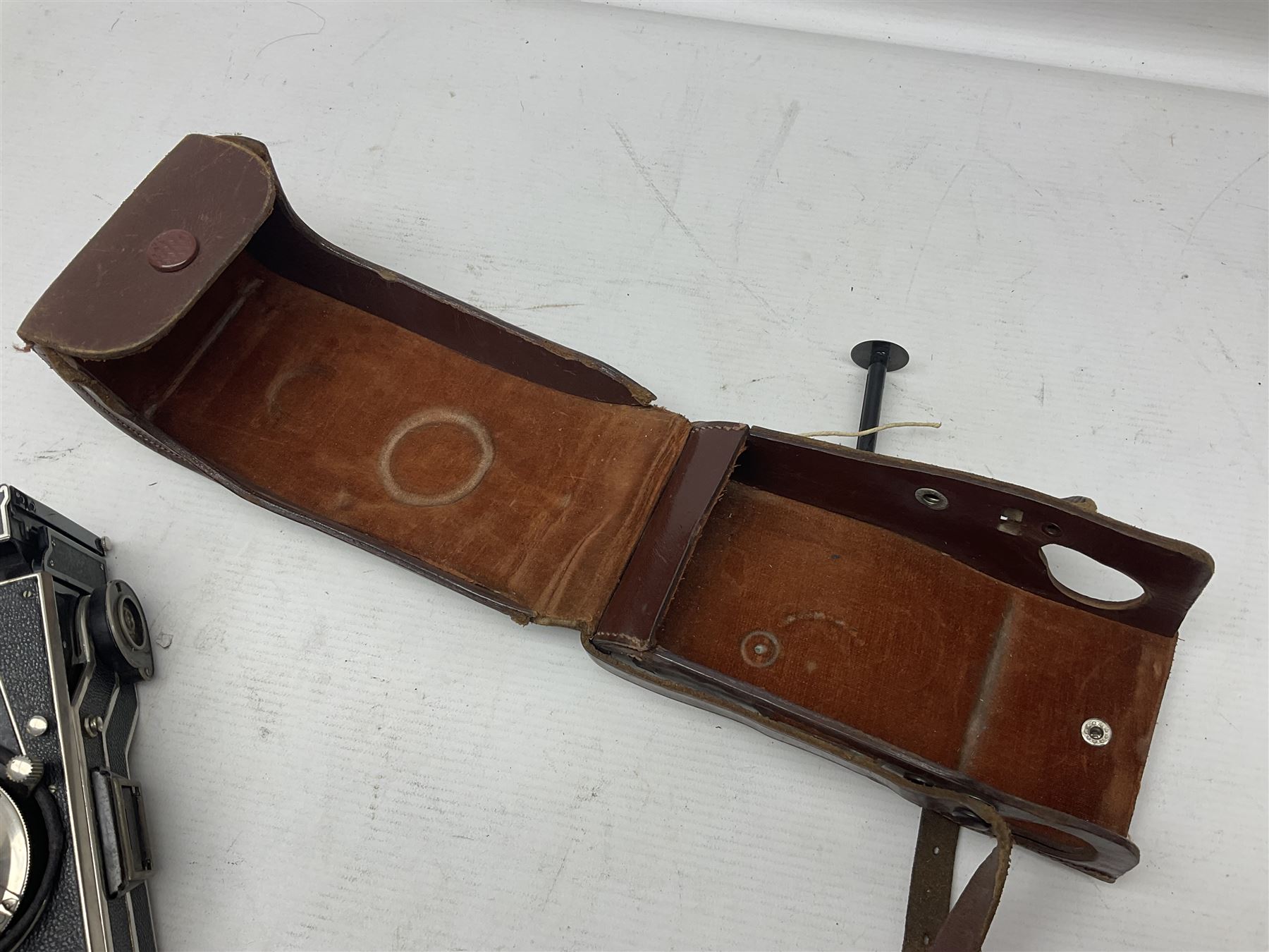 Welta Superfekta Folding twin lens camera, with 'Meyer Gorlitz Trioplan 1;3.8 f=10cm' lens serial no 649219 and 'Meyer Gorlitz Trioplan 1;3.8 f=7.5cm' lens serial no 653168, in fitted case