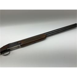 Browning B2 12-bore over-and-under double barrel boxlock ejector sporting gun, 67cm barrels with 2.75