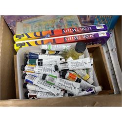 Large quantity of art supplies to include Daler-Rowney acrylic paints, HP 2000 framers corner hand press, Derwent watercolour pencils, oil pastels, paintbrushes, etc in three boxes