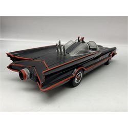 Hot Wheels 1:18 scale ‘1966 TV Series Batmobile’ signed by Adam West and Burt Ward, no. 365/1000, with original box and certificate of authenticity