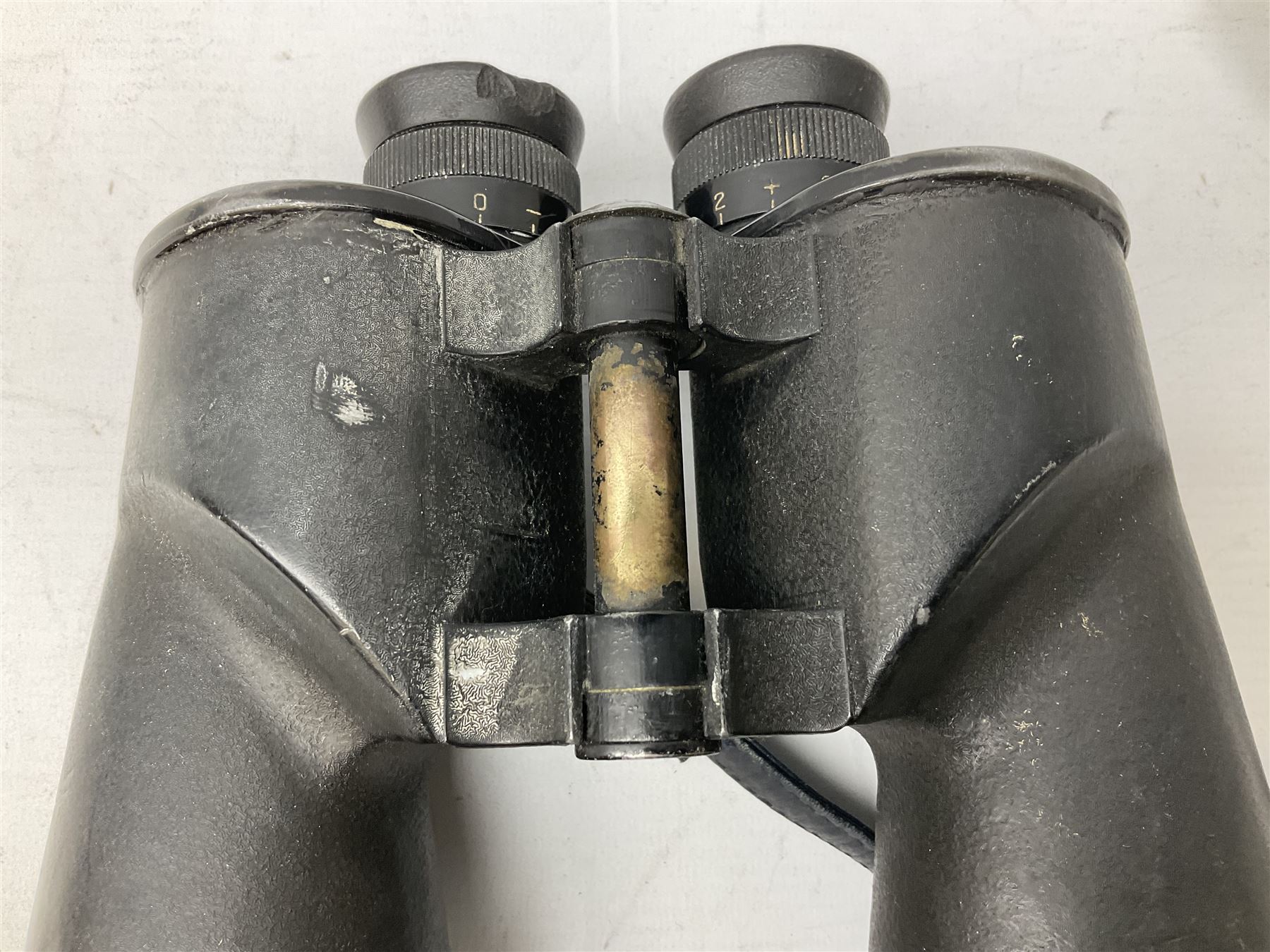 Pair of WW2 Bausch & Lomb U.S. Navy 7 x 50 binoculars, Mk.1 Model 2, impressed BU Ships No.80975 1941, serial no.OY6585, with neck strap