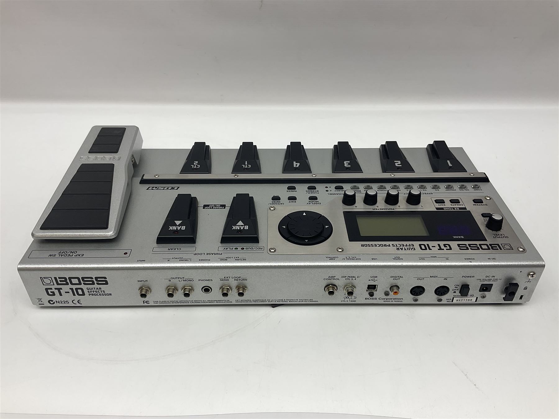Boss GT-10 Guitar Effects Processor with loop feature serial no.BX21588