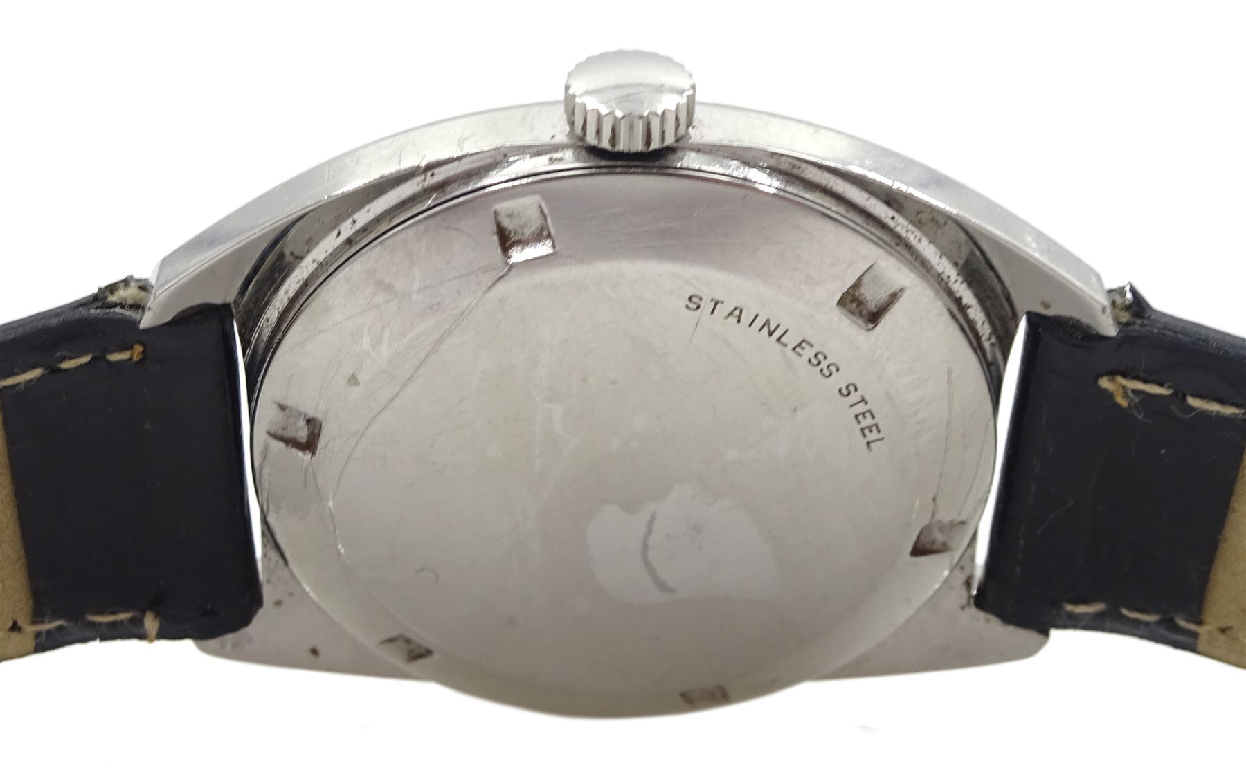 Longines Conquest gentleman's stainless steel wristwatch, blue dial with date aperture, Cal. L633.1, case No. 1578-1-633, on black leather strap