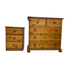 Pine chest, fitted with two short over three drawers (W48cm H80cm); and pine bedside chest fitted with three drawers (W43cm H57cm)
