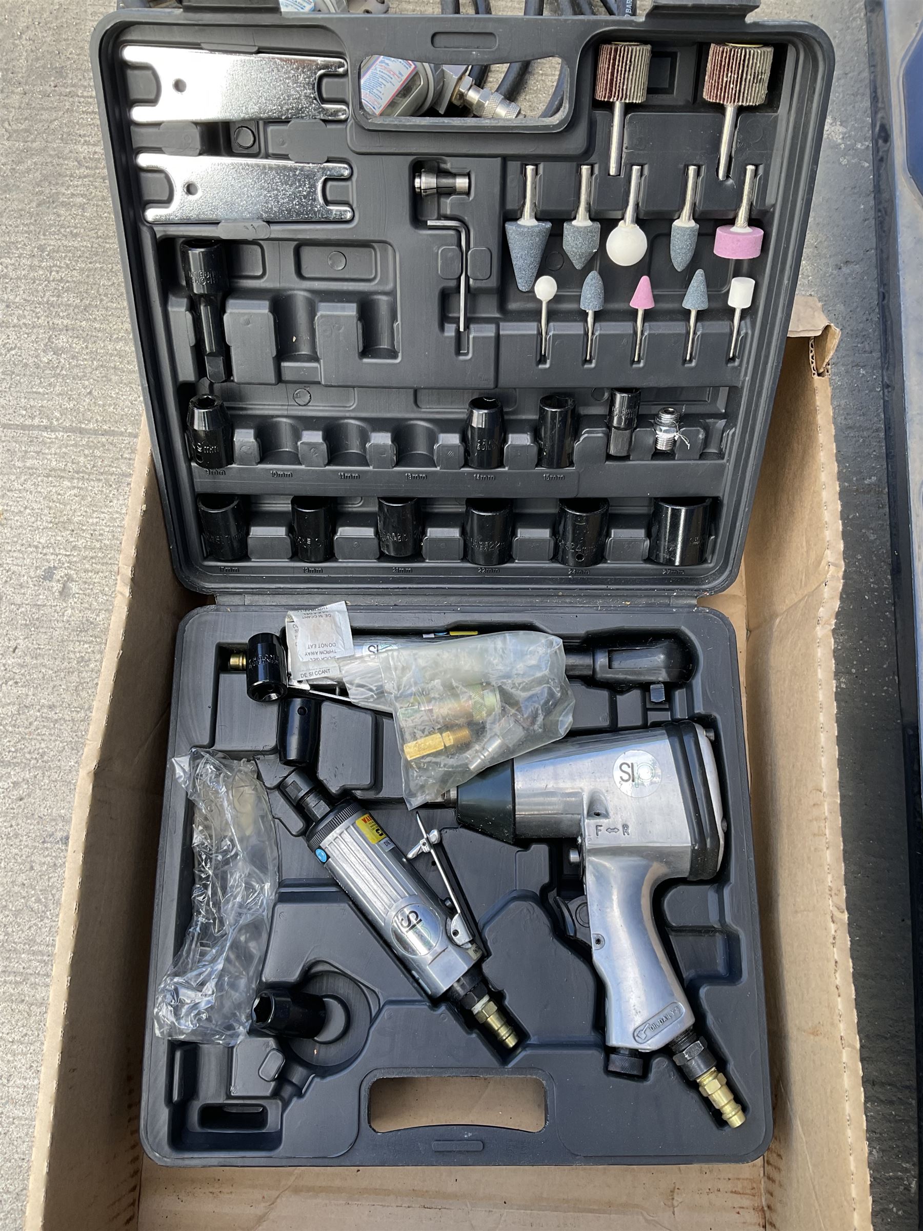 Sip air compressor, 100 litre with air guns and other accessories  - THIS LOT IS TO BE COLLECTED BY APPOINTMENT FROM DUGGLEBY STORAGE, GREAT HILL, EASTFIELD, SCARBOROUGH, YO11 3TX