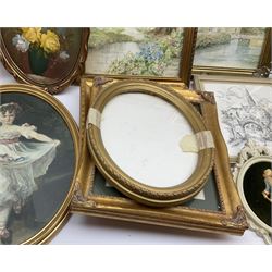 Large quantity of photo frames comprising mostly gilt examples of various aperture sizes and shapes