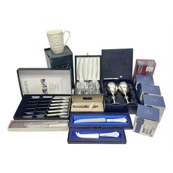 Silver plate including set of six Oneida