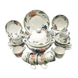Villeroy & Boch 'Amapola' pattern tea and dinner wares | Antiques