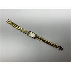 Four gentlemans wristwatches including Seiko Kinetic 50M, Pulsar, Sekonda and Constantin Quartz, boxed, together with a ladies Accurist wristwatch