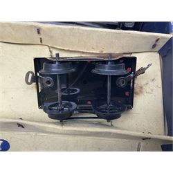 Hornby '0' gauge - 1950s M1 Goods Set box containing clockwork 0-4-0 steam locomotive and matching tender No.3435 with brake, forward and reverse lever and key, together with two 4-wheel LMS open goods wagons and oval of curved and straight tin-plate track and connectors; boxed with illustrated lid