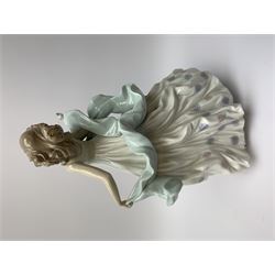 A Lladro figure, Summer Serenade 6193