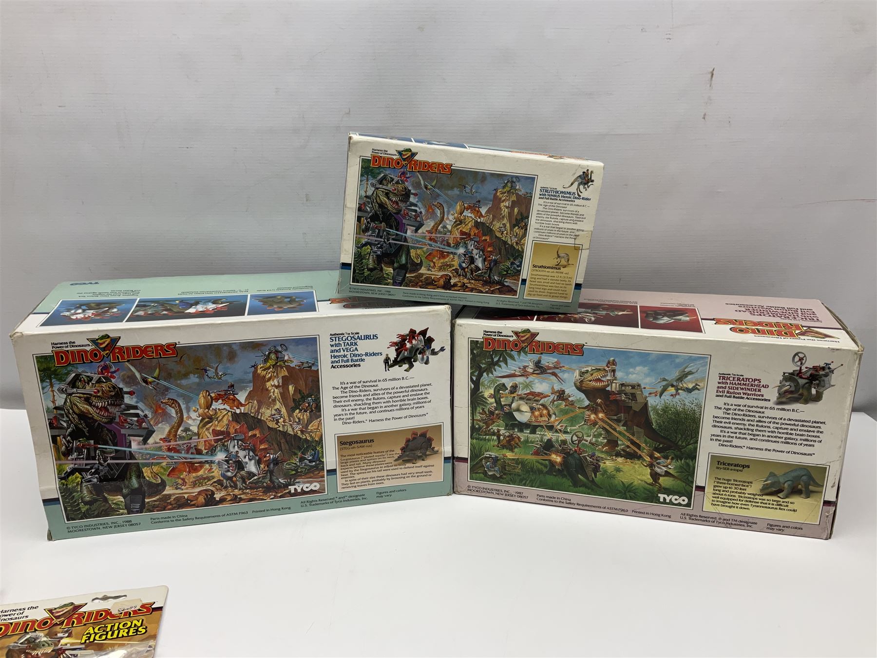 DinoRiders 1980s by Tyco ActionGT, Stegosaurus with Tark and Vega
