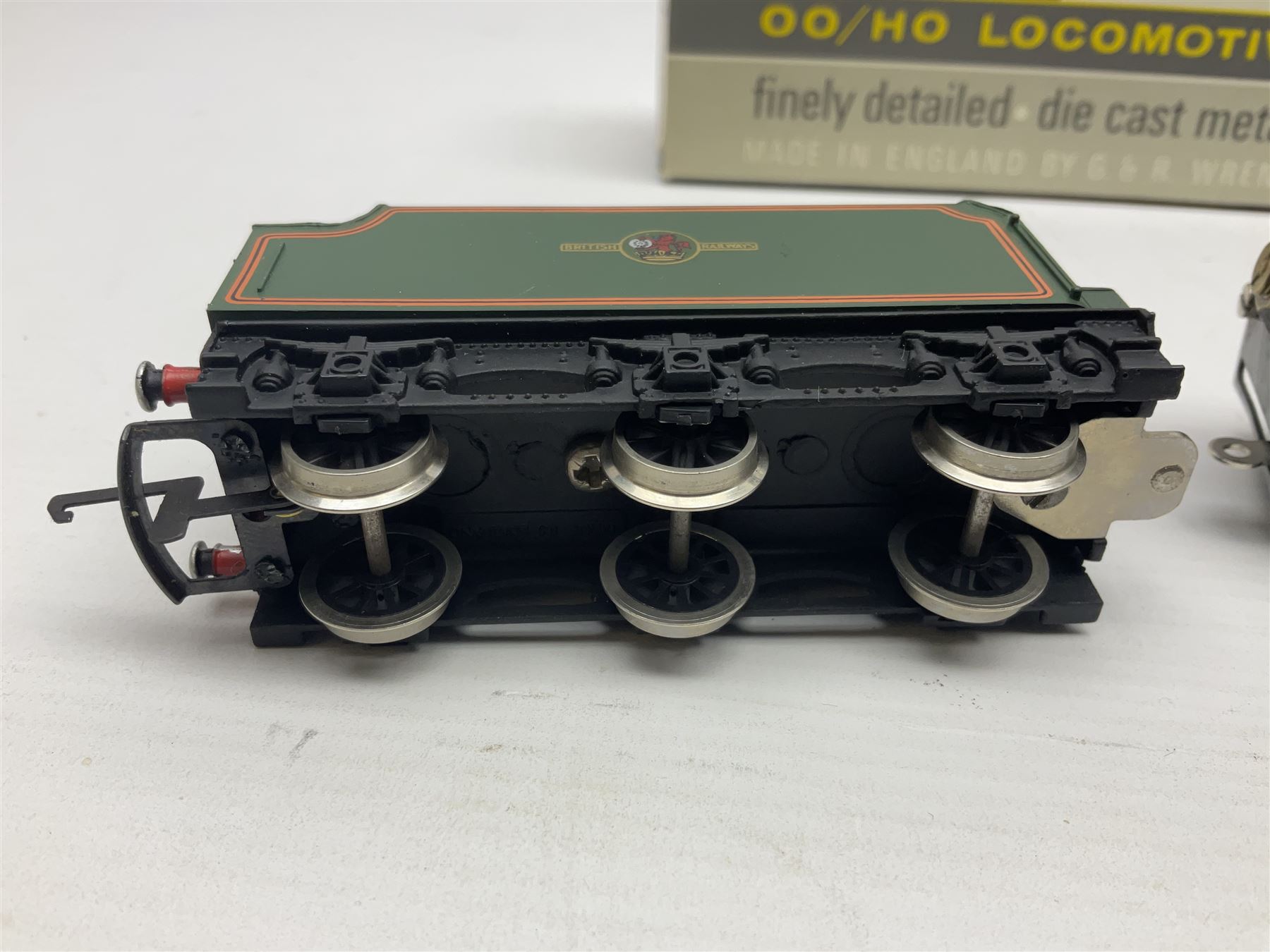 Wrenn '00' gauge - Rebuilt Bulleid Pacific 4-6-2 locomotive 'Eddystone' No.34028 in BR Green with centralised nameplate; boxed with instructions.