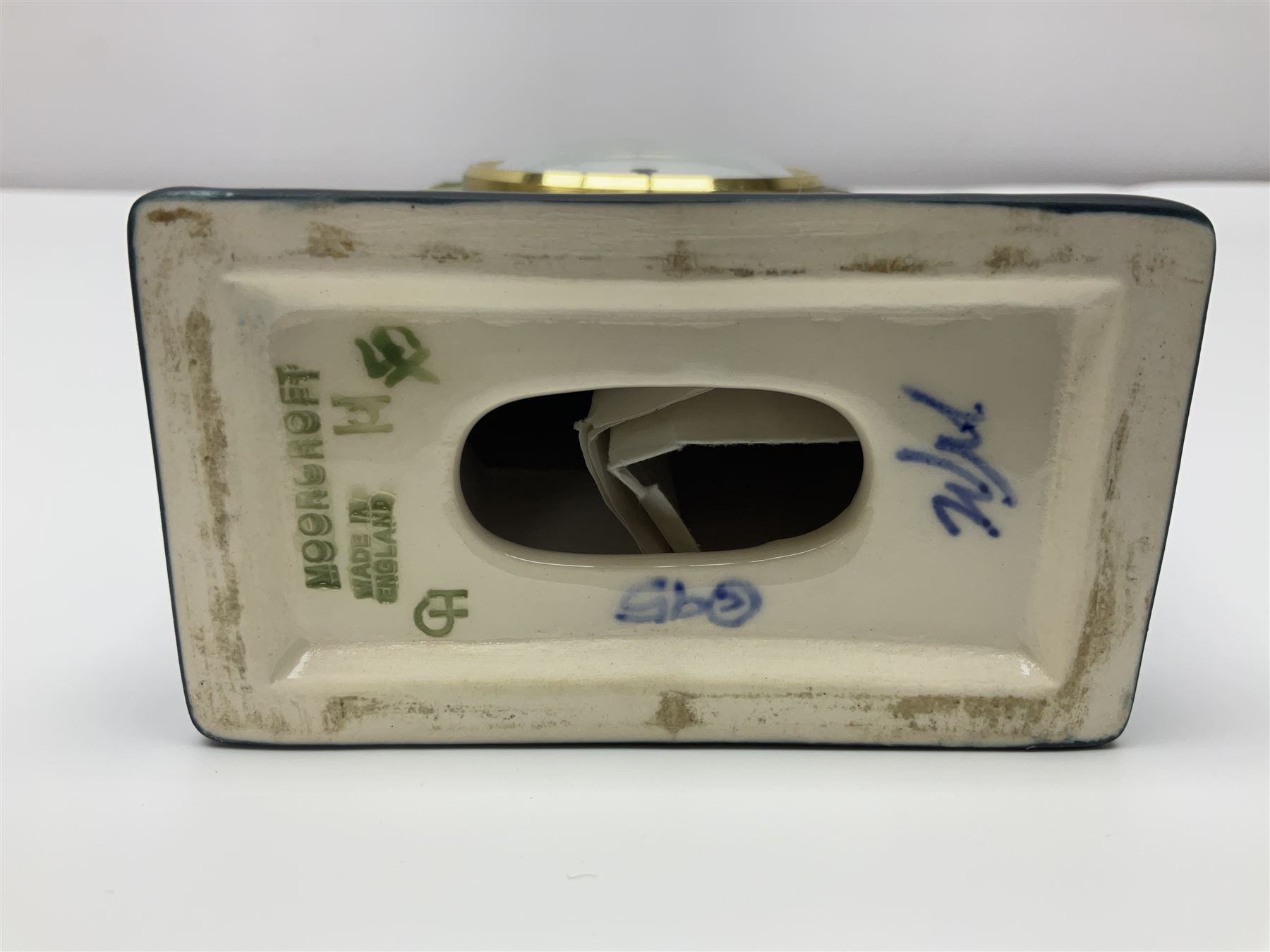 Moorcroft mantel clock, decorated in Bulrush and Water Lily pattern, with impressed and printed marks beneath, H15.5cm