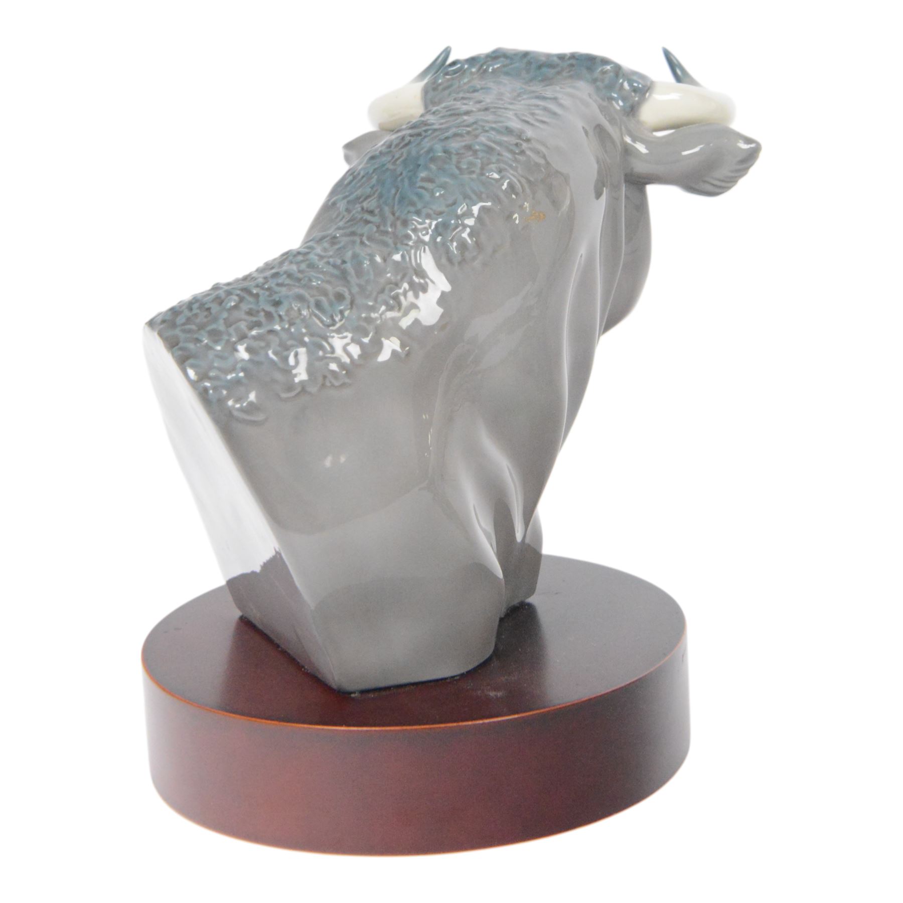 Lladro bust, The Bull, no 5545, together with Ermine no 4769 and Turtle Dove 4550